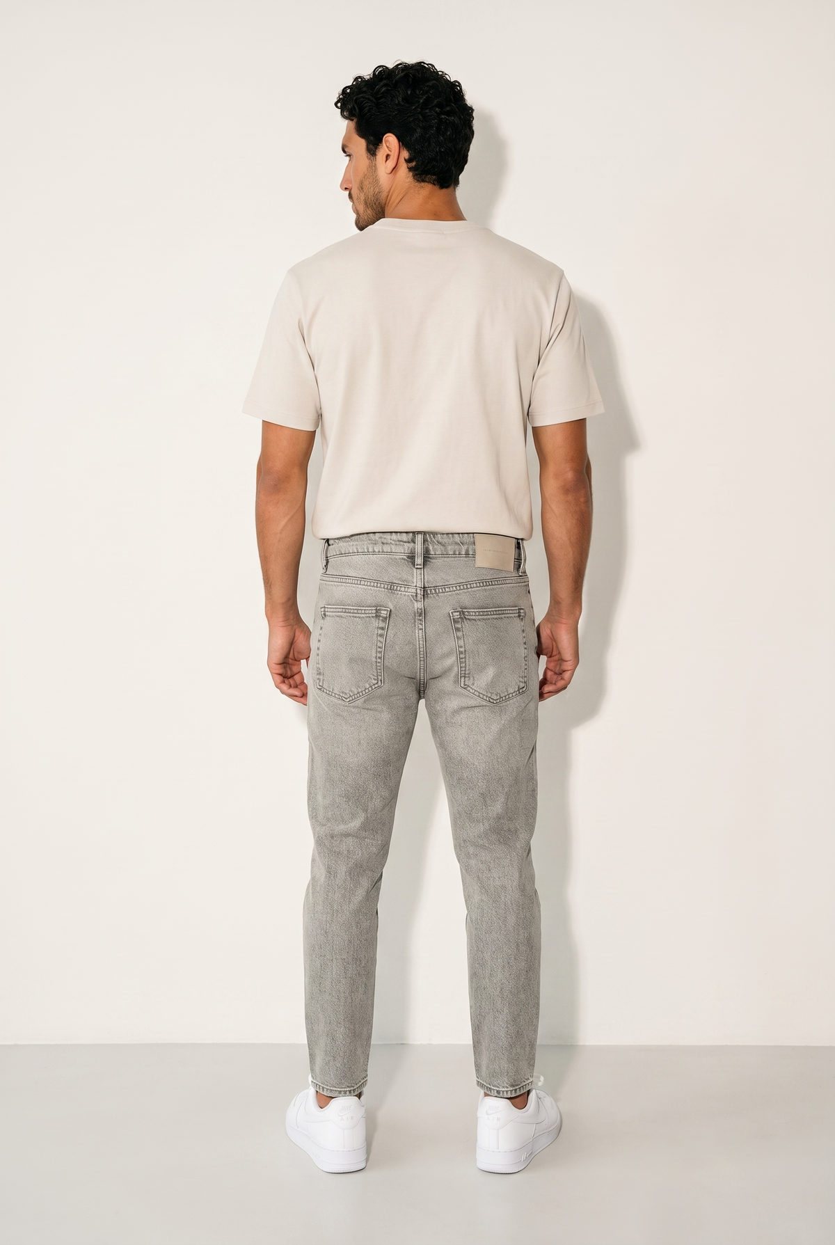 Milano Slim Tapered Jean (5901-F04)